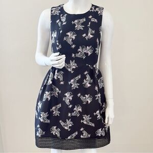 Pinko Made in Italy Black & Pink Rooster Print Jacquard Mini Dress w Mesh Trim